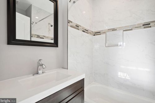 1741 Gales Pl, Washington DC 20002-7207 exterior