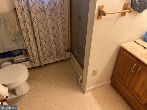 130 Lumber St, Littlestown PA 17340-1626 exterior