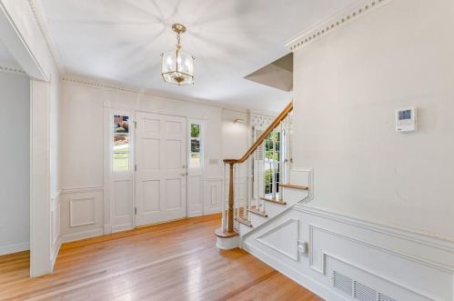 4767 Dunwoody Sta Dr, Atlanta GA 30338-4703 exterior