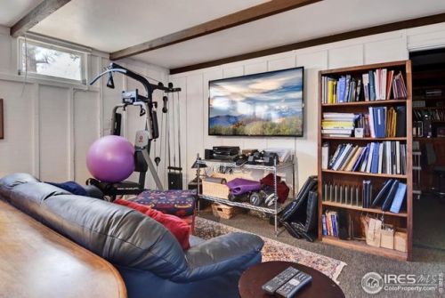 1418 Deer Trl Rd, Boulder CO 80302-9422 exterior