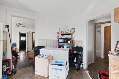 1370 Edgerton St, Saint Paul MN 55130-3430 exterior