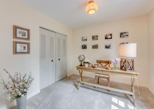 1502 Oriole Ln, Saint Louis MO 63144-1110 exterior