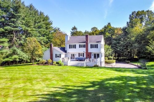 173 Norwalk Rd, Norwalk CT 06850-4410 exterior