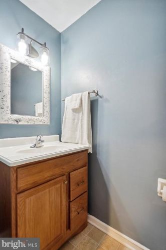 54 Orch Ct, Limerick PA 19468-2913 exterior