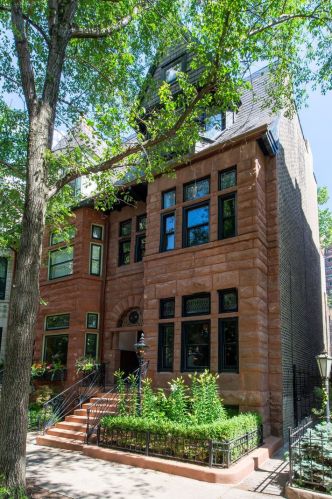 429 Roslyn Pl, Chicago, IL 60614-2712