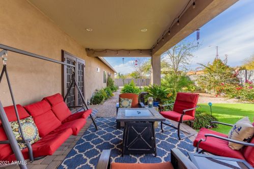 2806 Angela Dr, Phoenix AZ 85032-2049 exterior