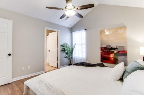 3804 Benjamin Ct, Atlanta GA 30331-2056 exterior