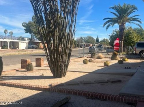 4718 Andrew St, Tucson, AZ 85711-6427