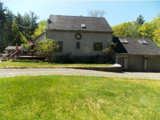360 Bear Hl Rd, Concord NH  03307-1421 exterior