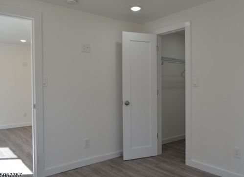 10 Fairfield Ave, Warren NJ  07059-5706 exterior