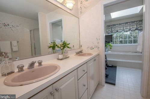 220 Park Pl, Media PA 19063-2045 exterior