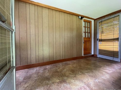 229 Alexander Rd, New Britain CT 06053-1047 exterior