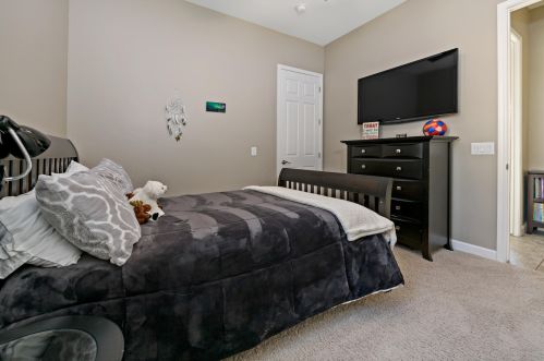 8499 National Dr, Tucson AZ 85742-8526 exterior