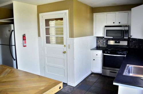 2505 Cobden St, Pittsburgh PA 15203-2717 exterior