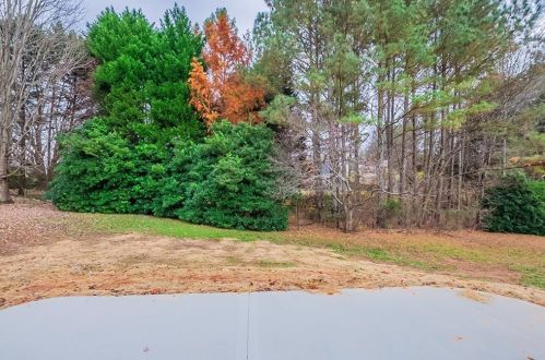 2821 Christopher Ct, Atlanta GA exterior