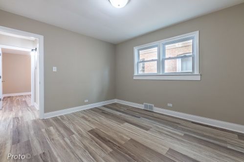 7209 Ridgeway Ave, Chicago IL  60629-4330 exterior