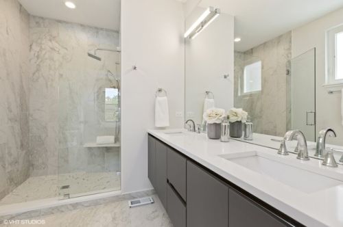 715 48th St, Chicago IL 60609-1803 exterior