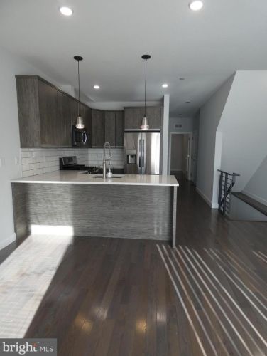 520 Berks St, Philadelphia PA  19122-2138 exterior