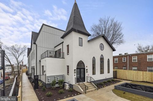 217 16th St, Washington DC 20002-6513 exterior