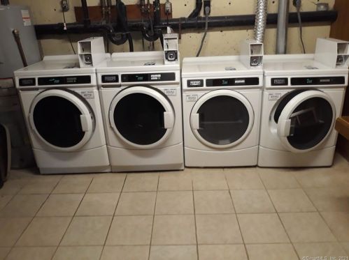 177 Homestead St, Manchester CT  06042-3071 exterior