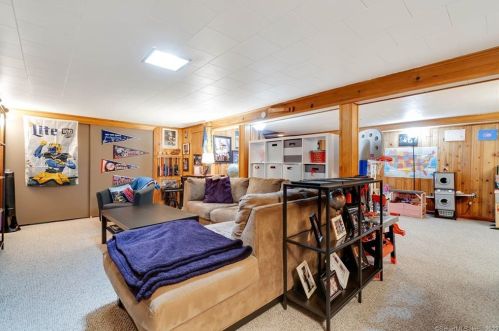 35 Harley Rd, Milford CT 06460-3725 exterior