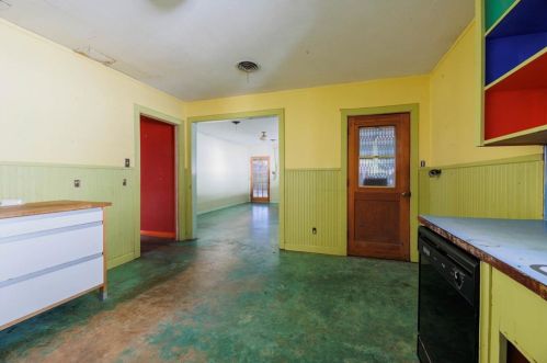 1710 32 St, Austin TX 78705-2115 exterior