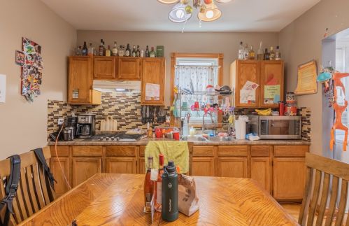 4230 Fairfield Ave, Chicago IL 60632-1221 exterior