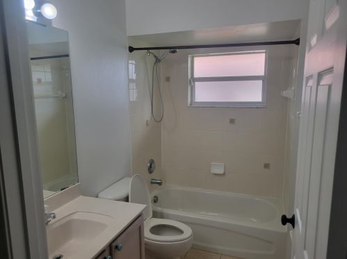 2789 Eagle Dr, Fort Pierce FL  34984-8919 exterior