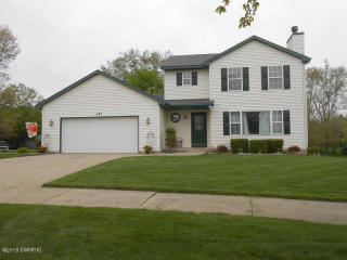 420 Peach Ct, Wayland, MI 49348-1394