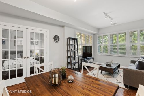 1518 Addison St, Chicago, IL 60613-3668