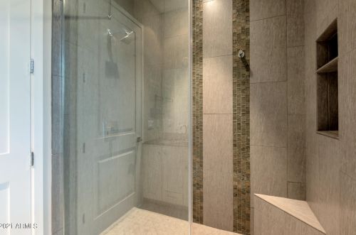 2 Biltmore Est, Phoenix AZ 85016-2853 exterior