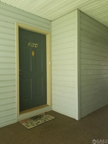 364 Lancaster Ct, Piscataway NJ 08854-6224 exterior