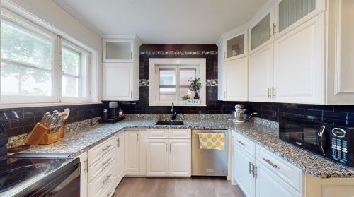 5721 Goener Ave, Saint Louis MO 63116-2234 exterior