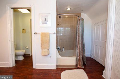 1 West St, Media PA 19063-2614 exterior