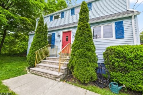 497 Otterhole Rd, West Milford Lakes, NJ 07480-4336