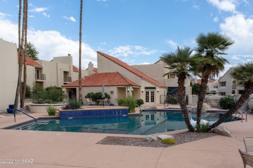 1200 River Rd, Tucson AZ  85704-2522 exterior