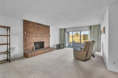 14223 2 Ave, Phoenix AZ 85023-6460 exterior