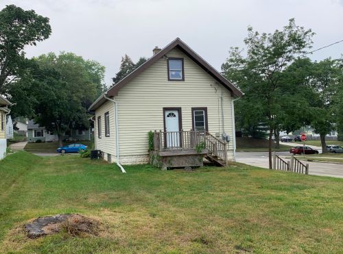 3944 Lipton Ave, Milwaukee, WI 53235-4744