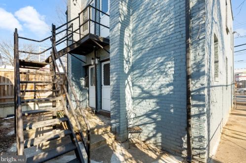 1834 Virginia Ave, Washington DC 20002-1842 exterior