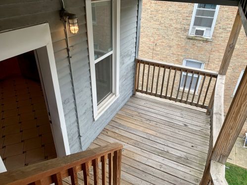 2238 Kimball Ave, Chicago IL 60647-6678 exterior