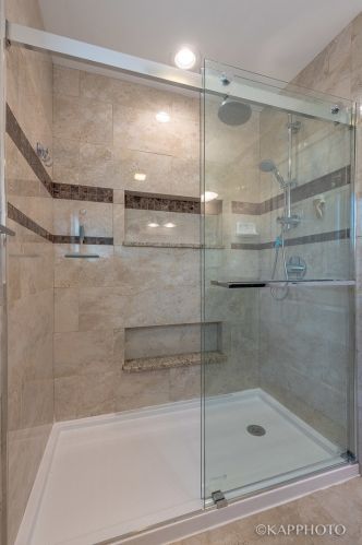 544 33rd St, Chicago IL 60608-6360 exterior