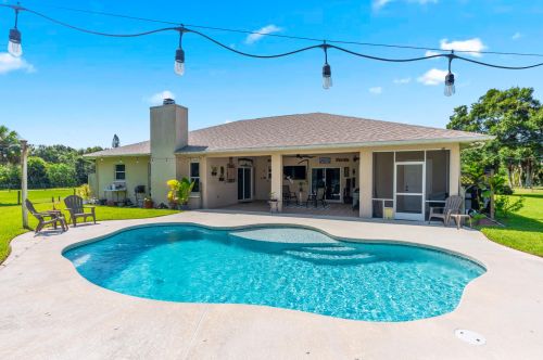 6300 Floyd Johnson Rd, Fort Pierce FL 34947-1563 exterior