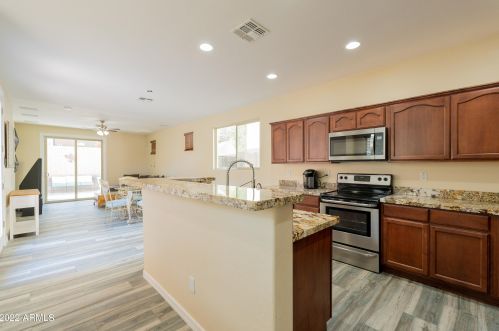 1847 Dunbar Dr, Phoenix AZ  85042-6856 exterior