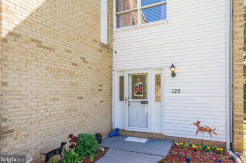 128 Mayfair Dr, Leesburg, VA 20176-2423