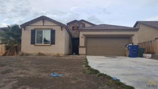 10804 Fieldstone Dr, Bakersfield CA  93306-8346 exterior