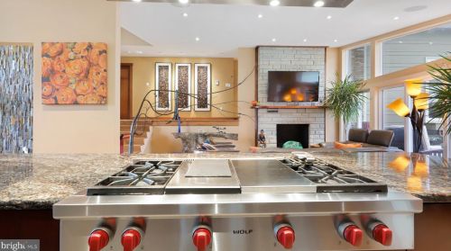 4512 Dolphin Ln, Alexandria VA 22309-3110 exterior