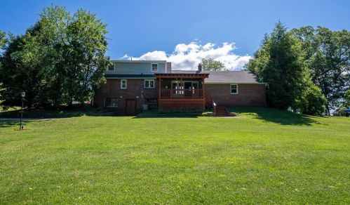 1393 Piper Rd, West Springfield, MA 01089-4509