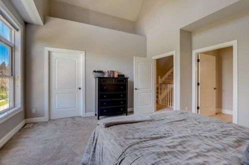 513 Reservoir Ave, Milwaukee WI 53212-3723 exterior