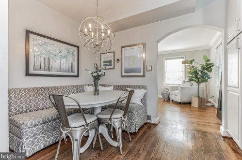 1612 Oakcrest Dr, Alexandria VA 22302-2337 exterior