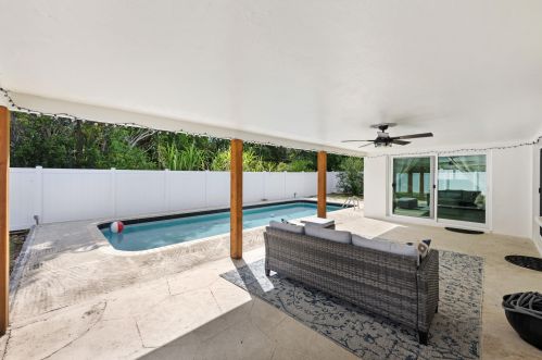 632 Conference Dr, Boca Raton FL  33486-3151 exterior